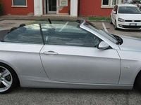 Usata BMW 320 Cabriolet 170 CV (125 kW) 2009 Argento Cabrio