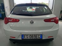 Usata Alfa Romeo Giulietta 105 CV (77 kW) 2013 Bianco Utilitaria