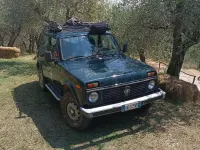 Usata Lada niva 80 CV (58 kW) 2009 Verde SUV
