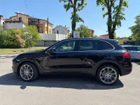Usata Porsche Cayenne 379 CV (278 kW) 2011 Nero SUV