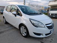 Usata Opel Meriva 120 CV (88 kW) 2016 Bianco Monovolume