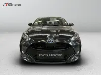 Usata Toyota Yaris Hybrid Active 116 CV (85 kW) 2021 Nero Berlina