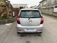 Usata Hyundai i10 Comfort 87 CV (63 kW) 2015 Grigio Utilitaria