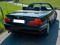 Usata BMW 318 Cabriolet 143 CV (105 kW) 2004 Nero Cabrio