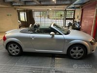 Usata Audi TT Roadster 149 CV (109 kW) 2001 Grigio Cabrio