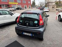 Usata Peugeot 107 68 CV (50 kW) 2011 Grigio Utilitaria