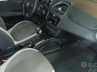 Usata Fiat Punto Evo 95 CV (69 kW) 2012 Bianco Utilitaria