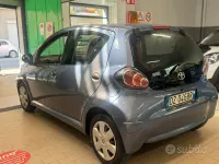 Begagnad Toyota Aygo Sol 68 HK (50 kW) 2009 Grå Halvkombi