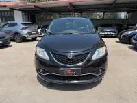 Usata Lancia Ypsilon Gold 95 CV (69 kW) 2016 Nero Utilitaria