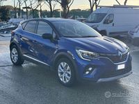 Second-hand Renault Captur Intens 160 CP (117 kW) 2022 Albastru SUV