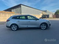 Usata Renault Mégane GrandTour LIMITED 110 CV (80 kW) 2015 Grigio Station wagon