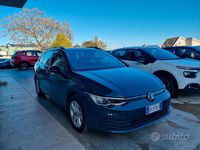 Usata VW Golf VIII Life 116 CV (85 kW) 2021 Gray Station wagon