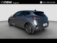 Usado Renault Clio V Techno 2025 Gris Utilitario