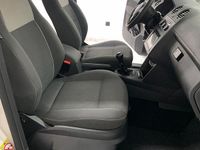 Begagnad VW Caddy 102 HK (75 kW) 2012 Minibuss