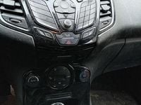 Usata Ford Fiesta Titanium 96 CV (70 kW) 2015 Nero Berlina