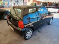 Usado VW Lupo 75 CV (55 kW) 2005 Negro Utilitario