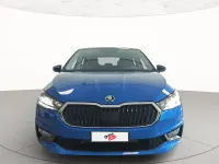 Nuova Skoda Fabia 95 CV (69 kW) 2026 Blu race metallizzato nero tulipano perl Utilitaria