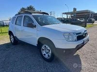 Usata Dacia Duster Lauréate 90 CV (66 kW) 2012 Bianco SUV