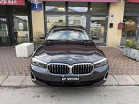 Usata BMW 520 Luxury Line 190 CV (139 kW) 2022 Sophistogray metallic Station wagon