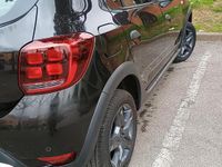 Usata Dacia Sandero 90 CV (66 kW) 2017 Nero SUV