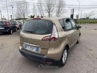 Usata Renault Scénic III LIMITED 110 CV (80 kW) 2016 Marrone Monovolume
