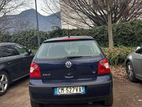 Usado VW Polo 75 CV (55 kW) 2004 Azul Utilitario