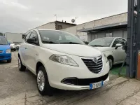 Usata Lancia Ypsilon 85 CV (62 kW) 2015 Bianco Utilitaria