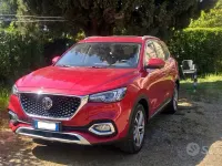 Usata MG HS 162 CV (119 kW) 2023 Rosso SUV