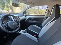 Usata Toyota Aygo X-clusiv 69 CV (50 kW) 2015 Bianco Utilitaria