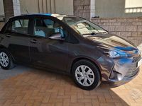 Usata Toyota Yaris 72 CV (52 kW) 2020 Grigio Berlina