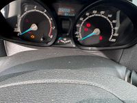 Usata Ford Tourneo Courier 99 CV (72 kW) 2021 Bianco Monovolume
