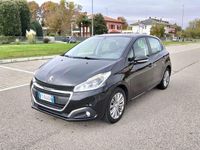 Usata Peugeot 208 82 CV (60 kW) 2018 Nero Utilitaria