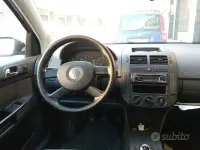 Usata VW Polo 69 CV (50 kW) 2005 Rosso Berlina