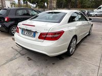 Usata Mercedes E220 170 CV (125 kW) 2012 Bianco Coupé