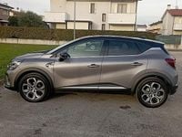 Usata Renault Captur 100 CV (73 kW) 2023 Grigio SUV