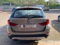 Begagnad BMW X1 xLine 143 HK (105 kW) 2012 Gul SUV