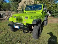 Usata Jeep Wrangler 120 CV (88 kW) 1993 Verde SUV