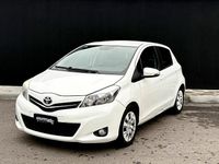 Usata Toyota Yaris 69 CV (50 kW) 2013 Bianco Utilitaria