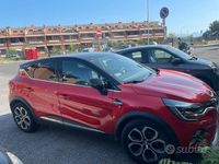 Usata Renault Captur 116 CV (85 kW) 2021 Rosso SUV
