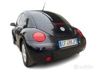 Usata VW New Beetle 101 CV (74 kW) 2003 Nero Utilitaria