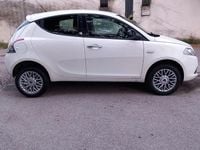 Usata Lancia Ypsilon 2013 Bianco Utilitaria