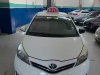 Usata Toyota Yaris Active 69 CV (50 kW) 2013 Bianco Utilitaria