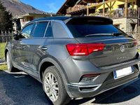 Usata VW T-Roc 150 CV (110 kW) 2019 Grigio SUV
