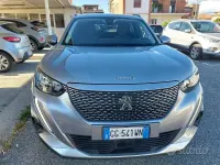 Usata Peugeot e-2008 Allure 56 kW (77 CV) 2021 Grigio SUV