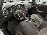 Usata Opel Astra Cosmo 140 CV (102 kW) 2010 Bianco Berlina