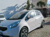 Usata Kia Venga 90 CV (66 kW) 2016 Bianco Utilitaria
