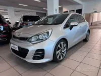 Usata Kia Rio 84 CV (61 kW) 2016 Grigio Utilitaria