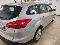 Usata Ford Focus 120 CV (88 kW) 2018 Grigio Station wagon
