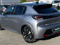 Usata Peugeot 208 Allure 102 CV (75 kW) 2025 Gray Utilitaria