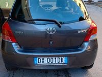 Usata Toyota Yaris 2009 Grigio Utilitaria